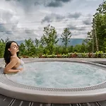 Zloty Horyzont Lux Glowny Budynek Z Basenem, Silownia, Grota Solna, Bawialnia I Restauracja Horyzont Smakow Lägenhet Szklarska Poręba