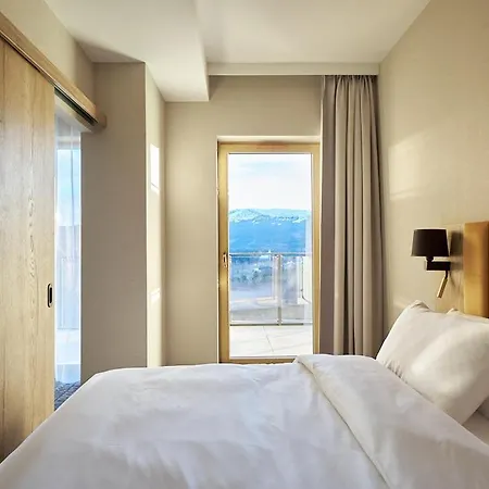 Apartamento Złoty Horyzont Lux Główny Budynek Z Basenem, Siłownią, Grotą Solną, Bawialnią I Restauracją Horyzont Smaków *