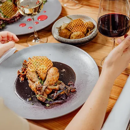 Apartamento Złoty Horyzont Lux Główny Budynek Z Basenem, Siłownią, Grotą Solną, Bawialnią I Restauracją Horyzont Smaków *