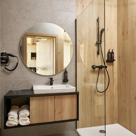 Złoty Horyzont Lux Główny Budynek Z Basenem, Siłownią, Grotą Solną, Bawialnią I Restauracją Horyzont Smaków * Szklarska Poręba