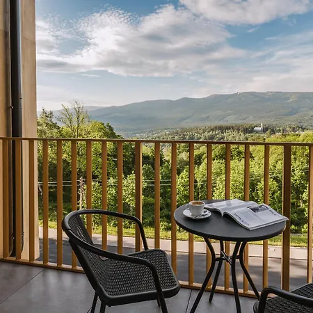 Złoty Horyzont Lux Główny Budynek Z Basenem, Siłownią, Grotą Solną, Bawialnią I Restauracją Horyzont Smaków