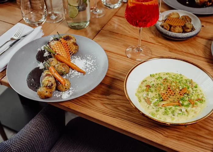 Zloty Horyzont Lux Glowny Budynek Z Basenem, Silownia, Grota Solna, Bawialnia I Restauracja Horyzont Smakow Apartment